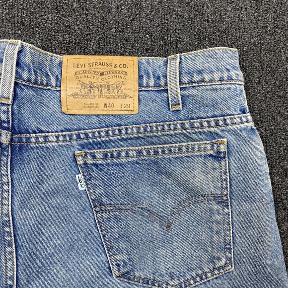 Vintage Levi’s Mens Black Tab Jeans Relaxed Straight Leg Light Washed Size 40x29 - Picture 6 of 7